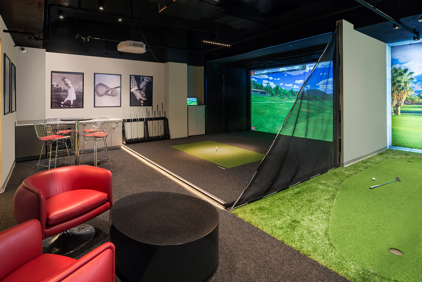 A golf simulator